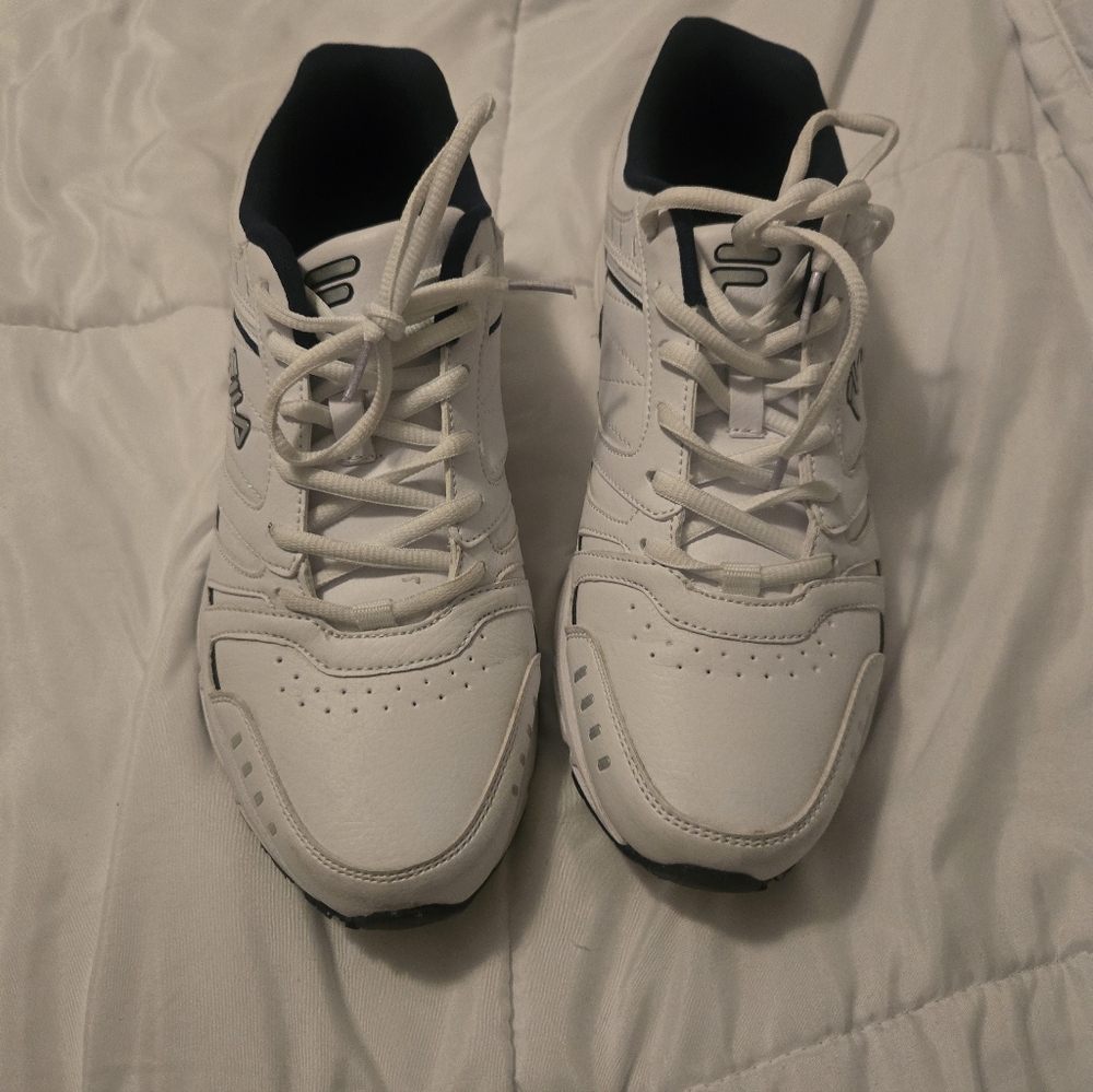 Fila Mens White Athletic Men's Shoes Size 9.5